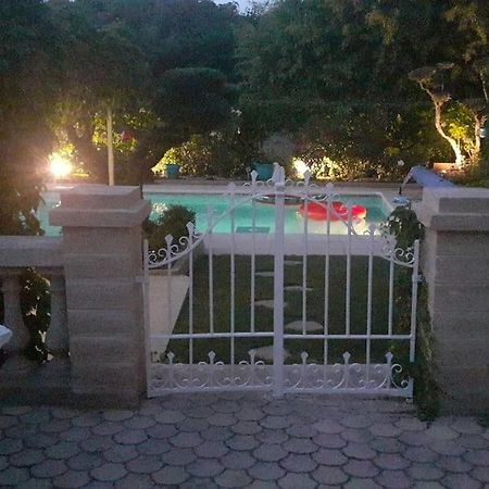شقة Le Jardin De Mae بوك بيل آرْ المظهر الخارجي الصورة